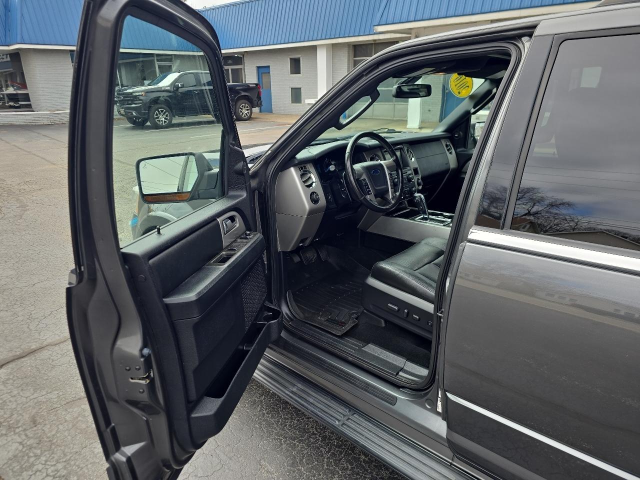 Ford Expedition EL 4WD 4dr Limited 2016