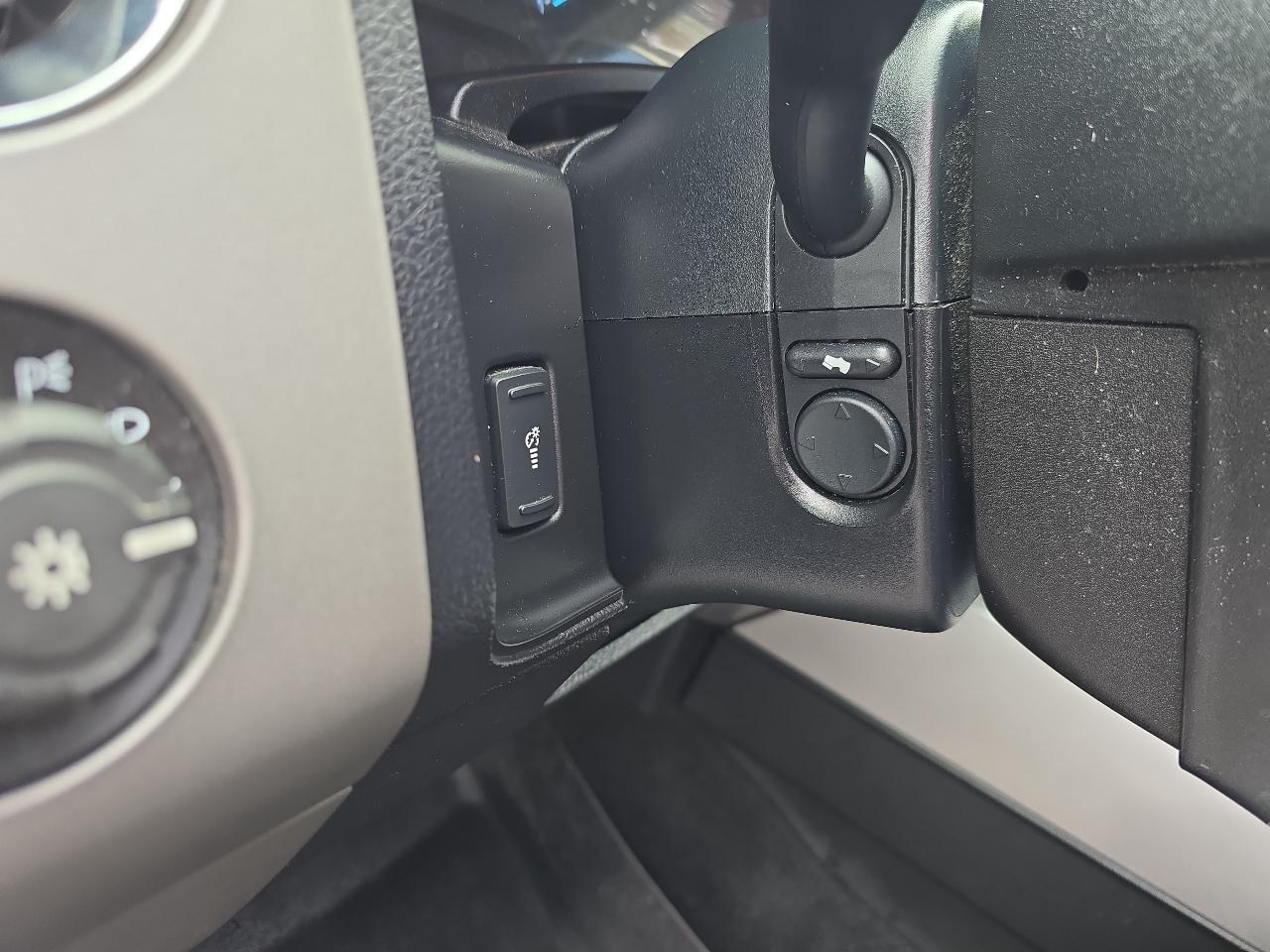 Ford Expedition EL 4WD 4dr Limited 2016