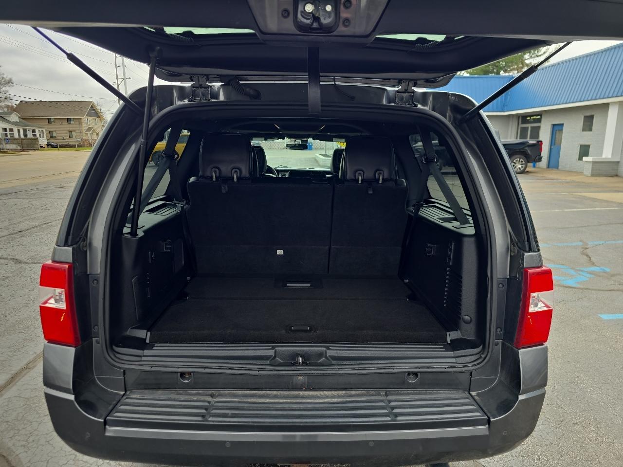 Ford Expedition EL 4WD 4dr Limited 2016