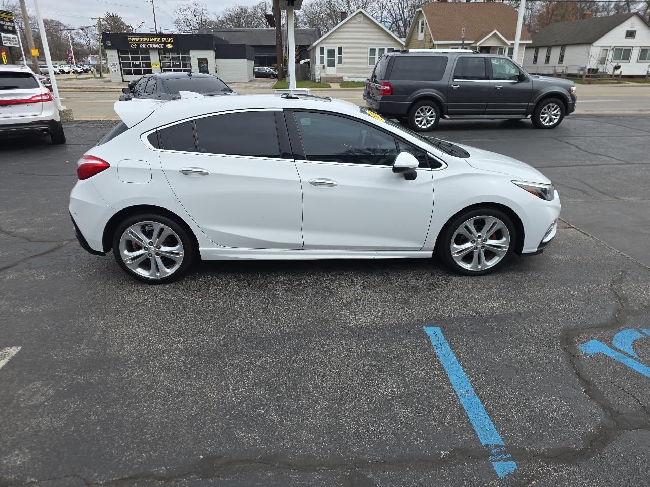 Chevrolet Cruze 4dr HB 1.4L Premier w/1SF 2018