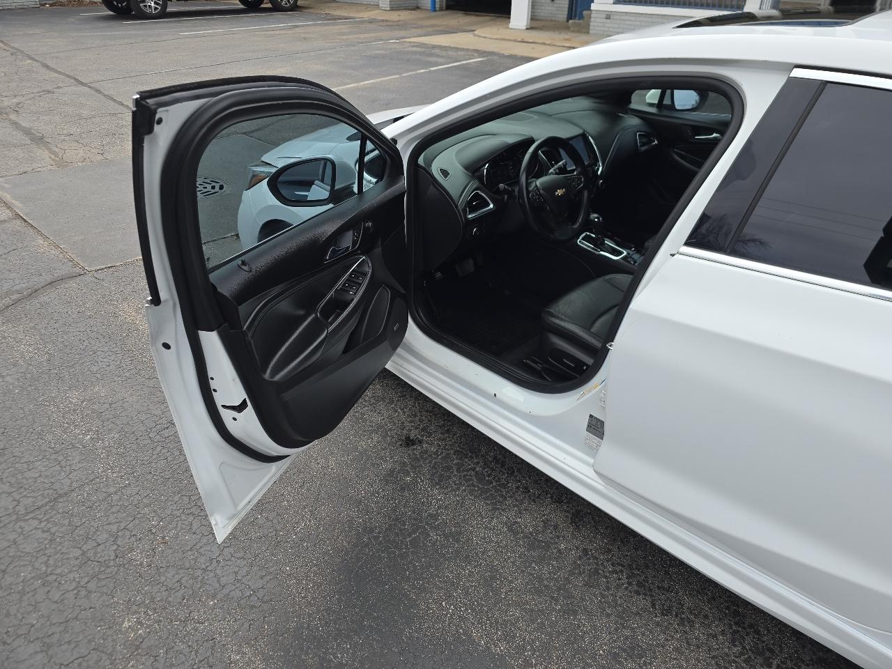 Chevrolet Cruze 4dr HB 1.4L Premier w/1SF 2018