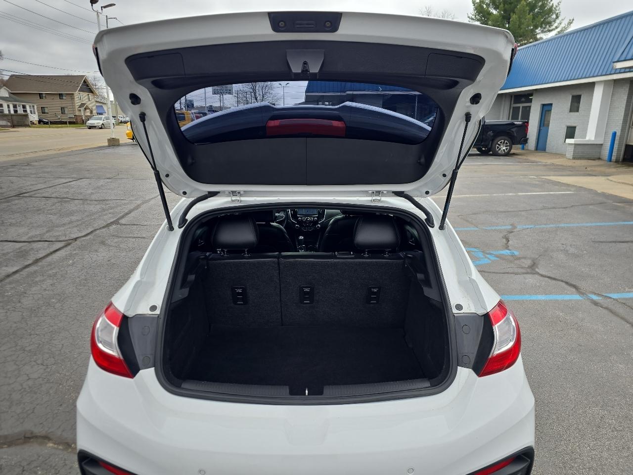 Chevrolet Cruze 4dr HB 1.4L Premier w/1SF 2018