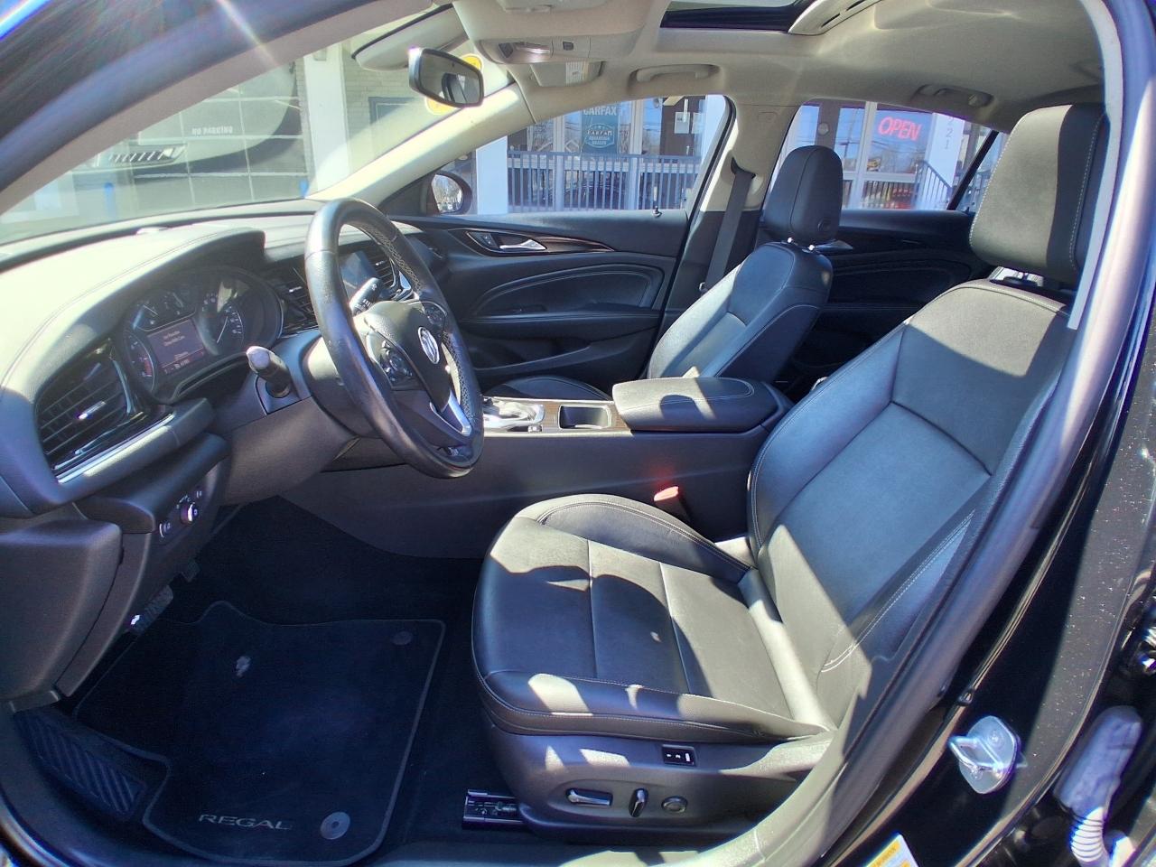 Buick Regal Sportback 4dr Sdn Essence AWD 2019