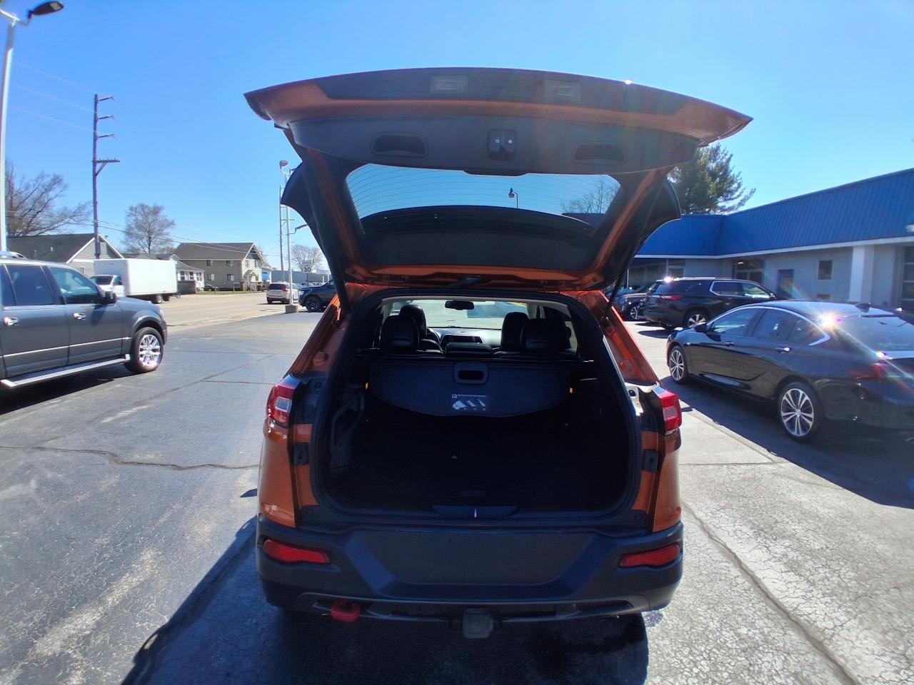 Jeep Cherokee 4WD 4dr Trailhawk 2015