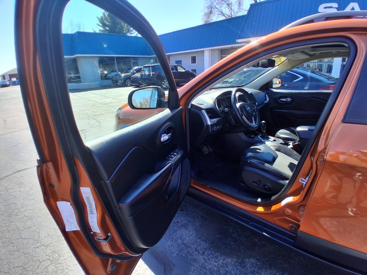 Jeep Cherokee 4WD 4dr Trailhawk 2015