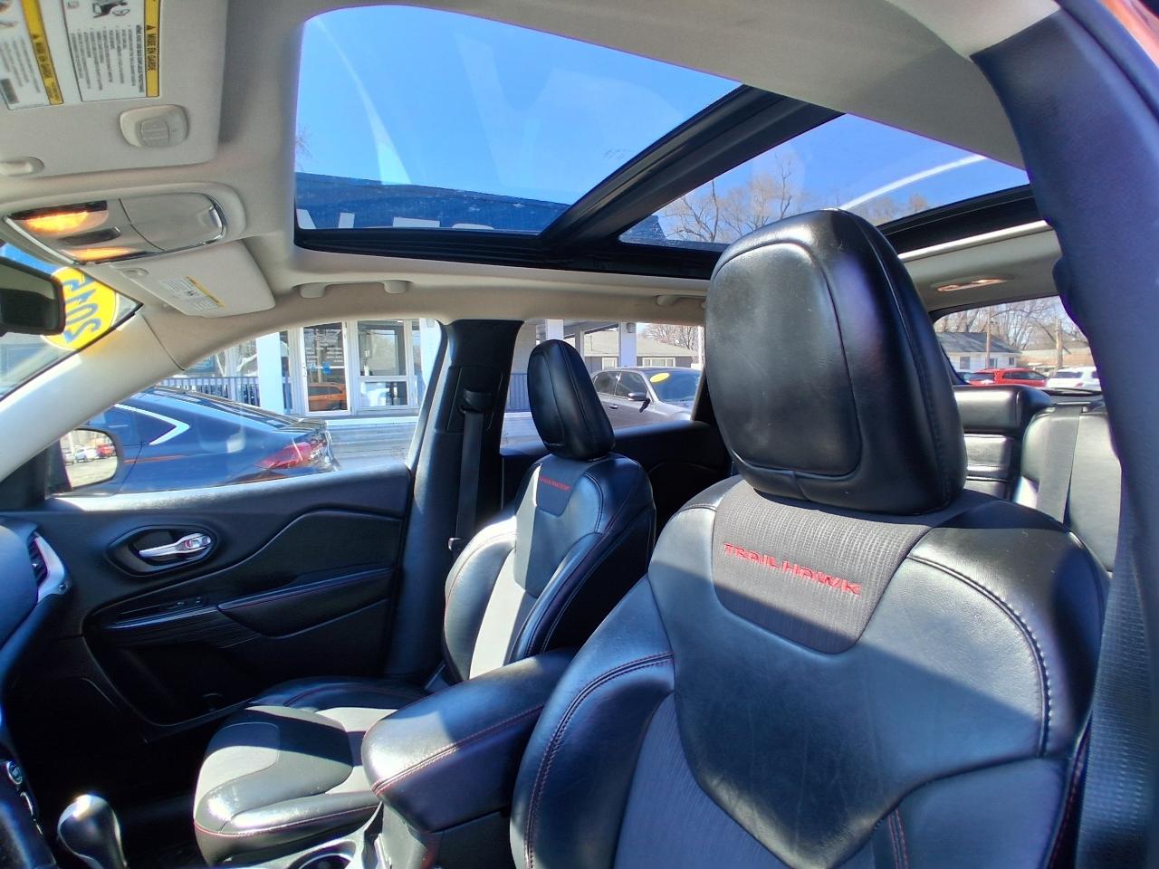 Jeep Cherokee 4WD 4dr Trailhawk 2015