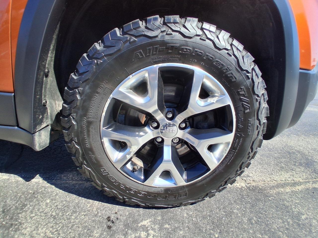 Jeep Cherokee 4WD 4dr Trailhawk 2015