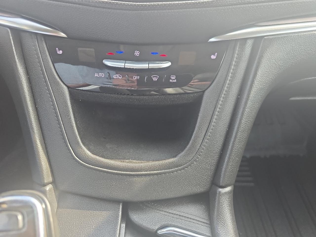 Cadillac XT5 AWD 4dr Luxury 2017