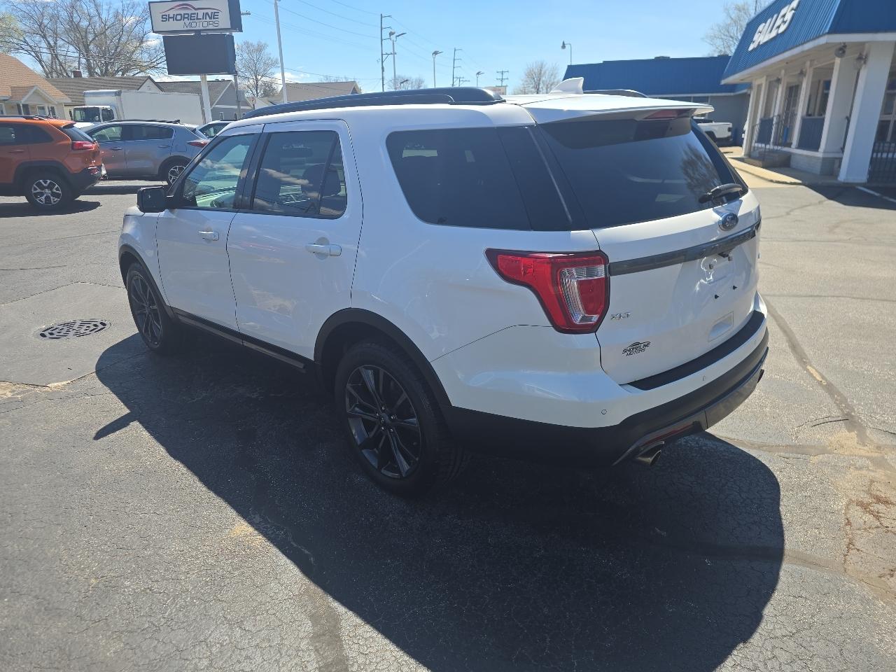 Ford Explorer XLT 4WD 2017