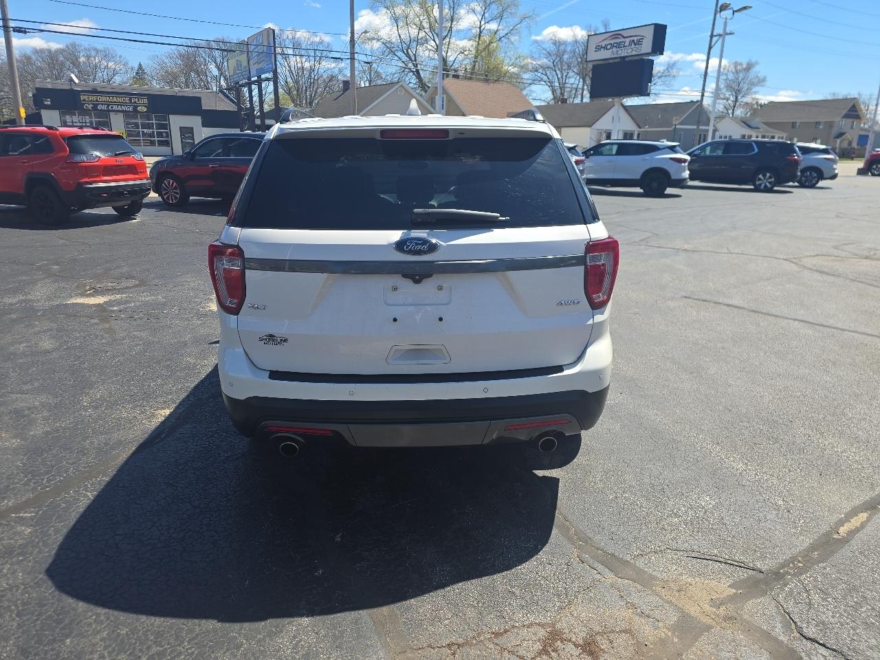 Ford Explorer XLT 4WD 2017