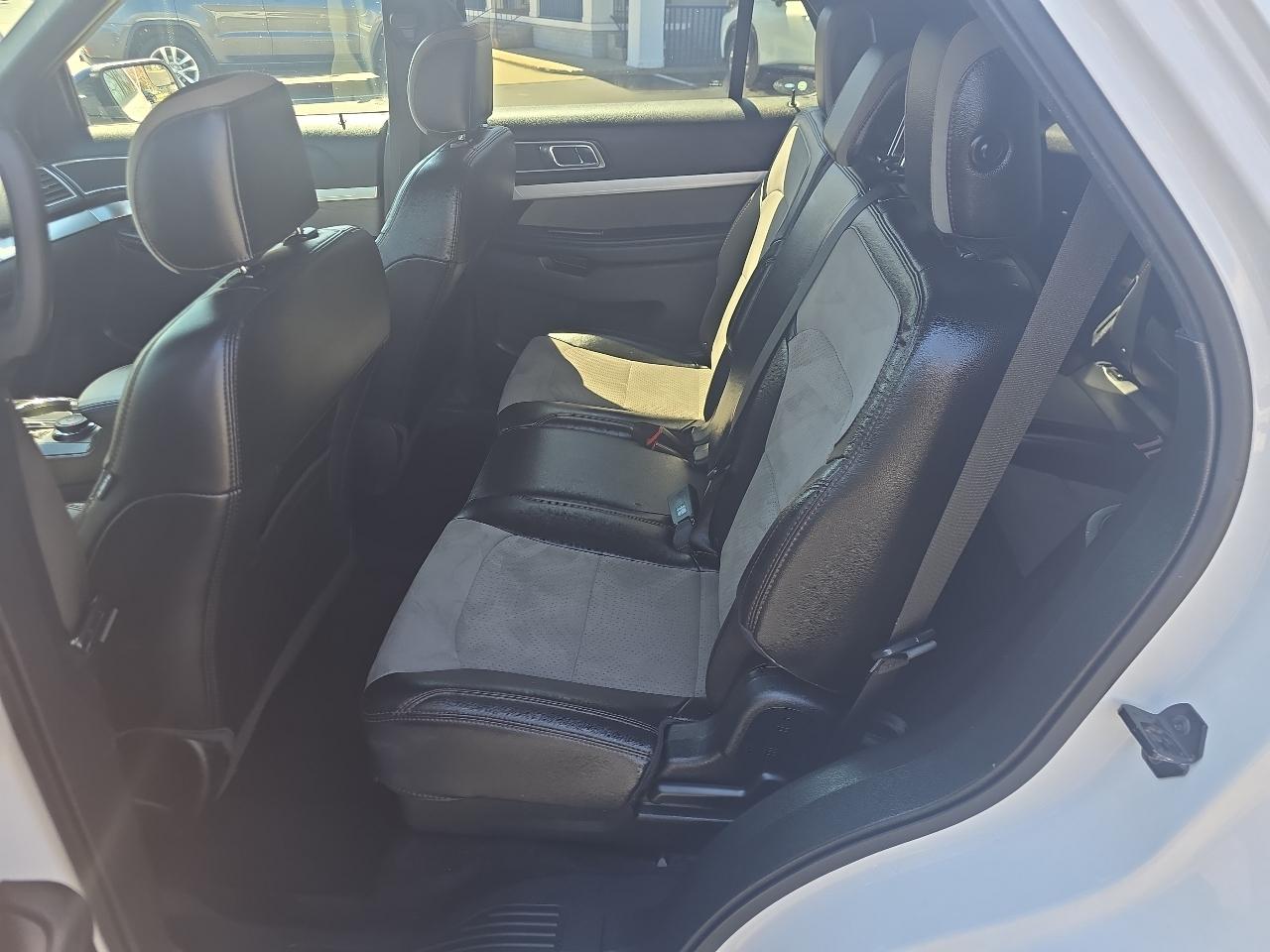 Ford Explorer XLT 4WD 2017