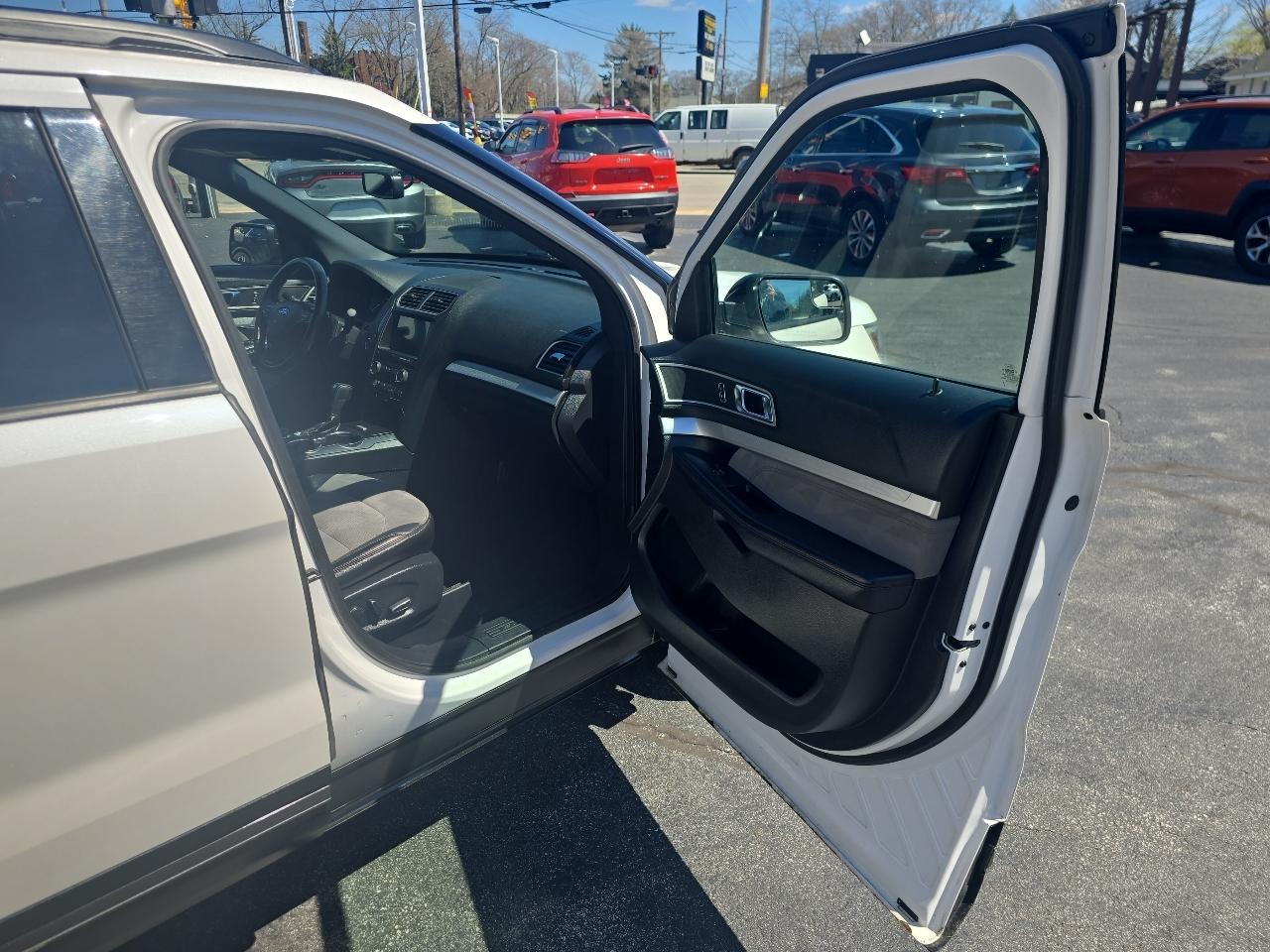 Ford Explorer XLT 4WD 2017