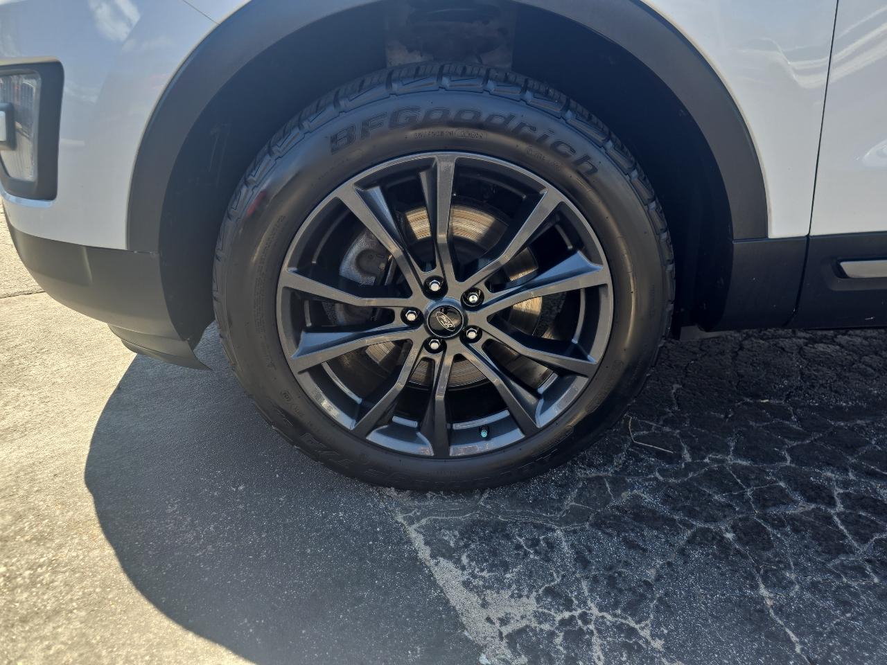 Ford Explorer XLT 4WD 2017