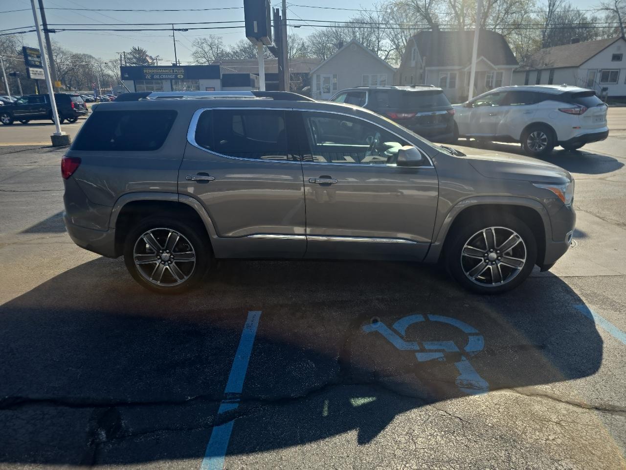 GMC Acadia AWD 4dr Denali 2019