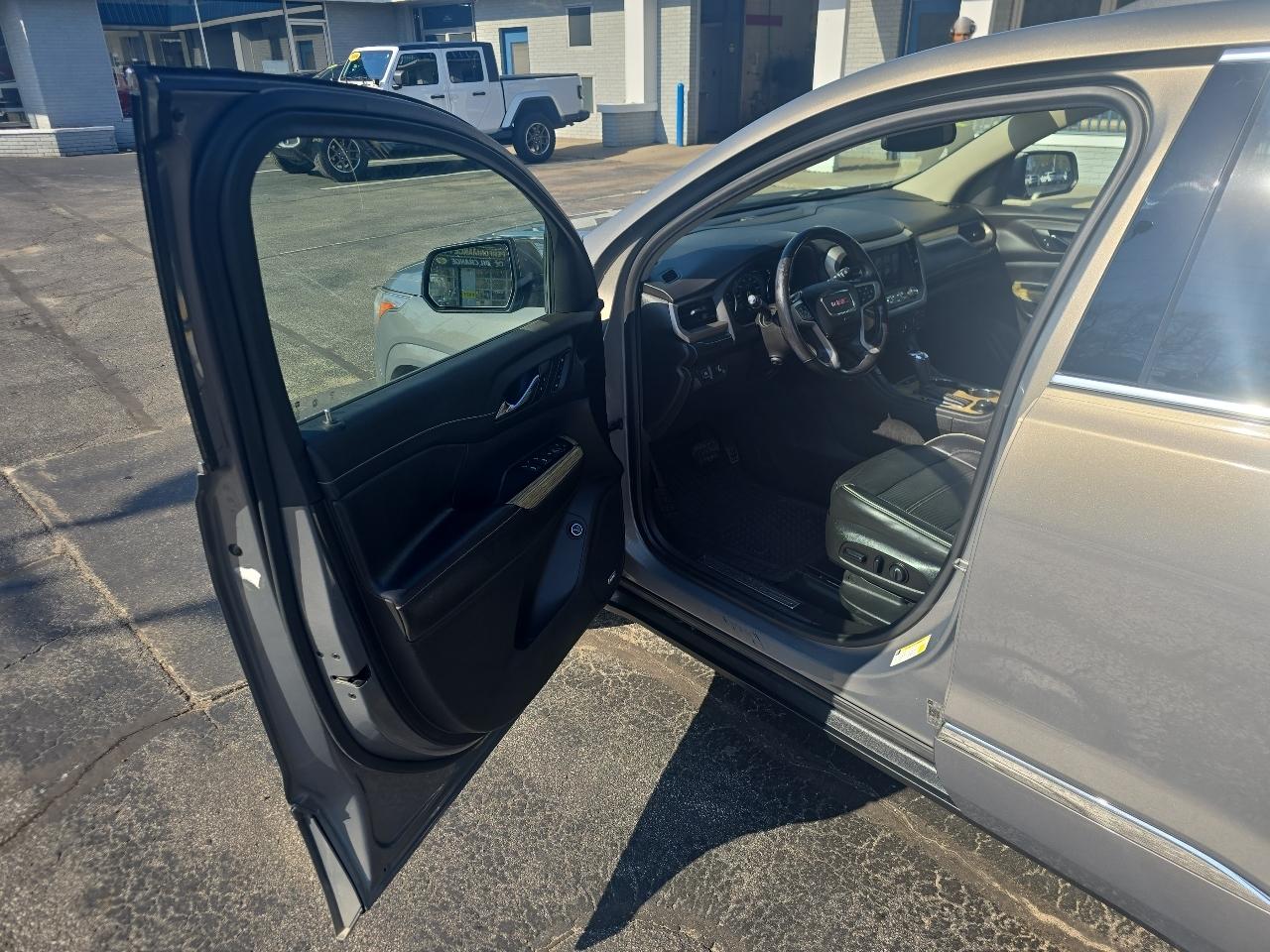 GMC Acadia AWD 4dr Denali 2019