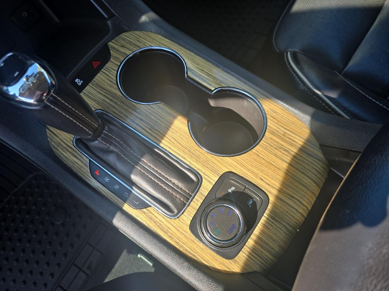 GMC Acadia AWD 4dr Denali 2019