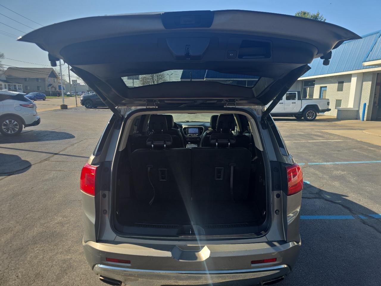 GMC Acadia AWD 4dr Denali 2019