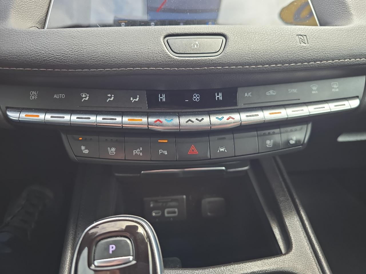 Cadillac XT4 AWD 4dr Premium Luxury 2020