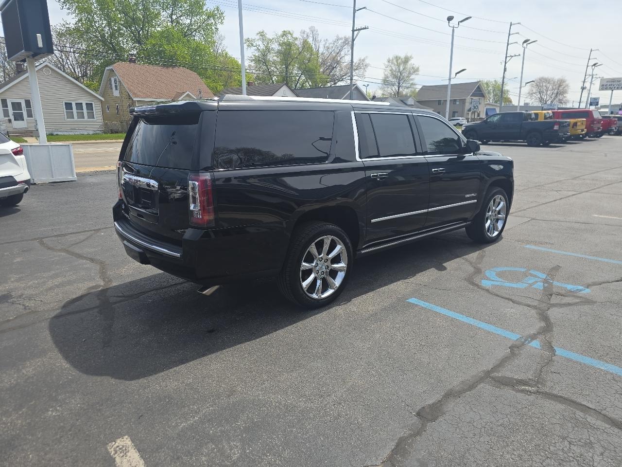 GMC Yukon XL 4WD 4dr Denali 2020