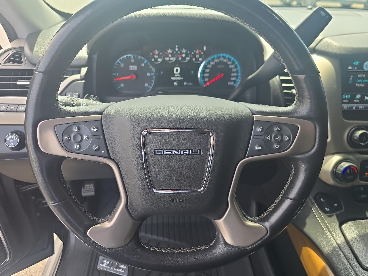GMC Yukon XL 4WD 4dr Denali 2020
