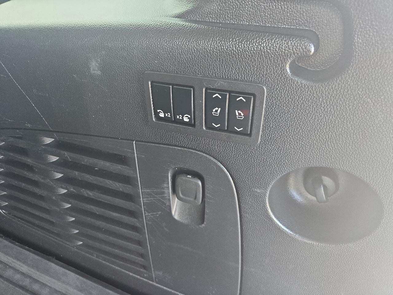 GMC Yukon XL 4WD 4dr Denali 2020