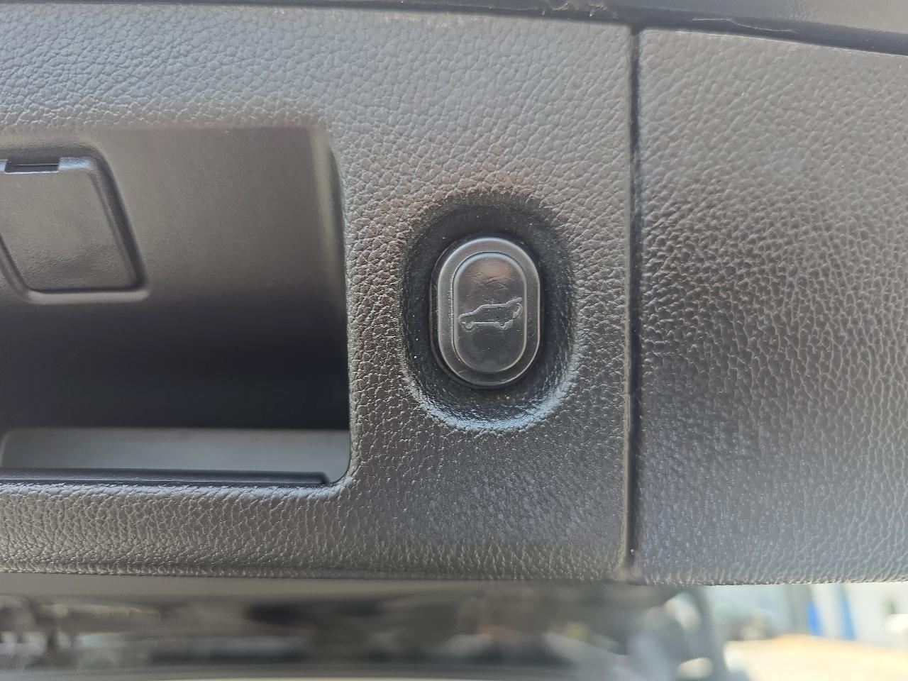 GMC Yukon XL 4WD 4dr Denali 2020