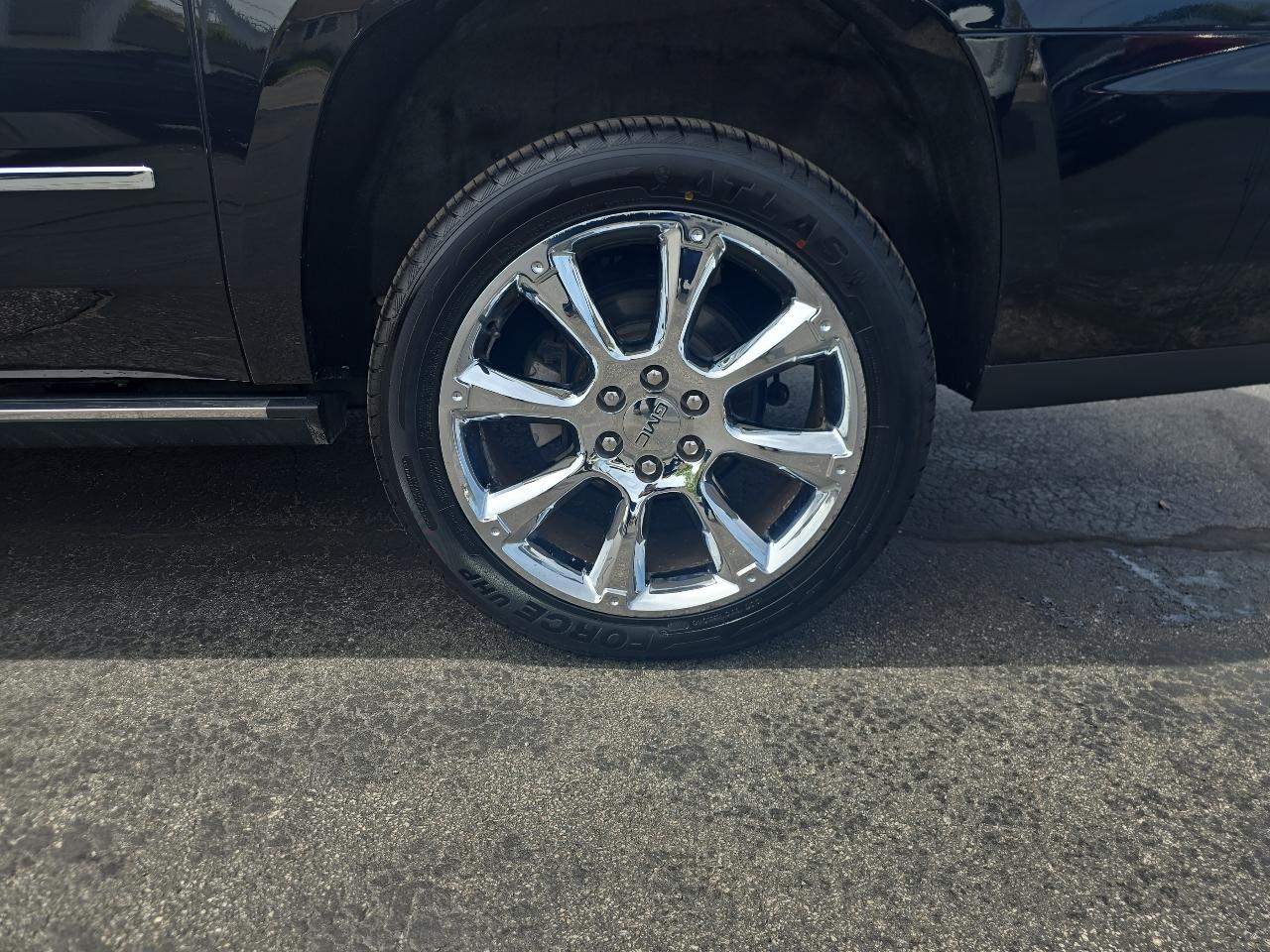 GMC Yukon XL 4WD 4dr Denali 2020
