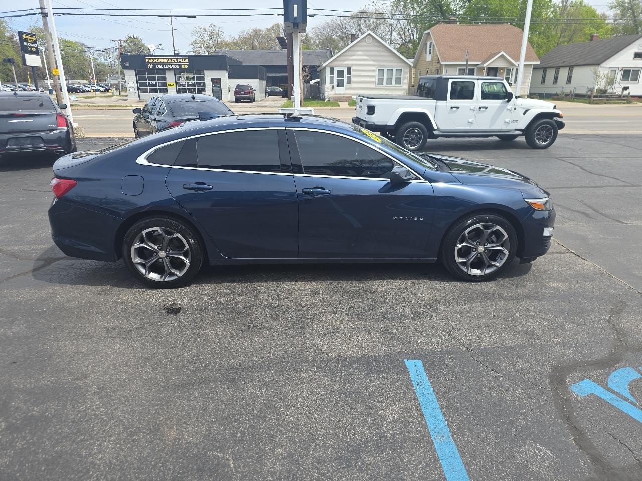 Chevrolet Malibu 4dr Sdn LT 2020