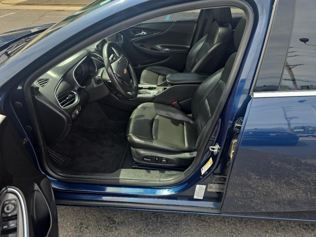 Chevrolet Malibu 4dr Sdn LT 2020