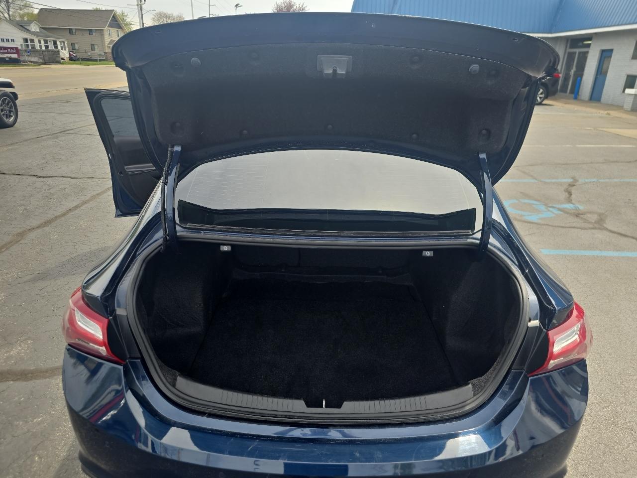 Chevrolet Malibu 4dr Sdn LT 2020