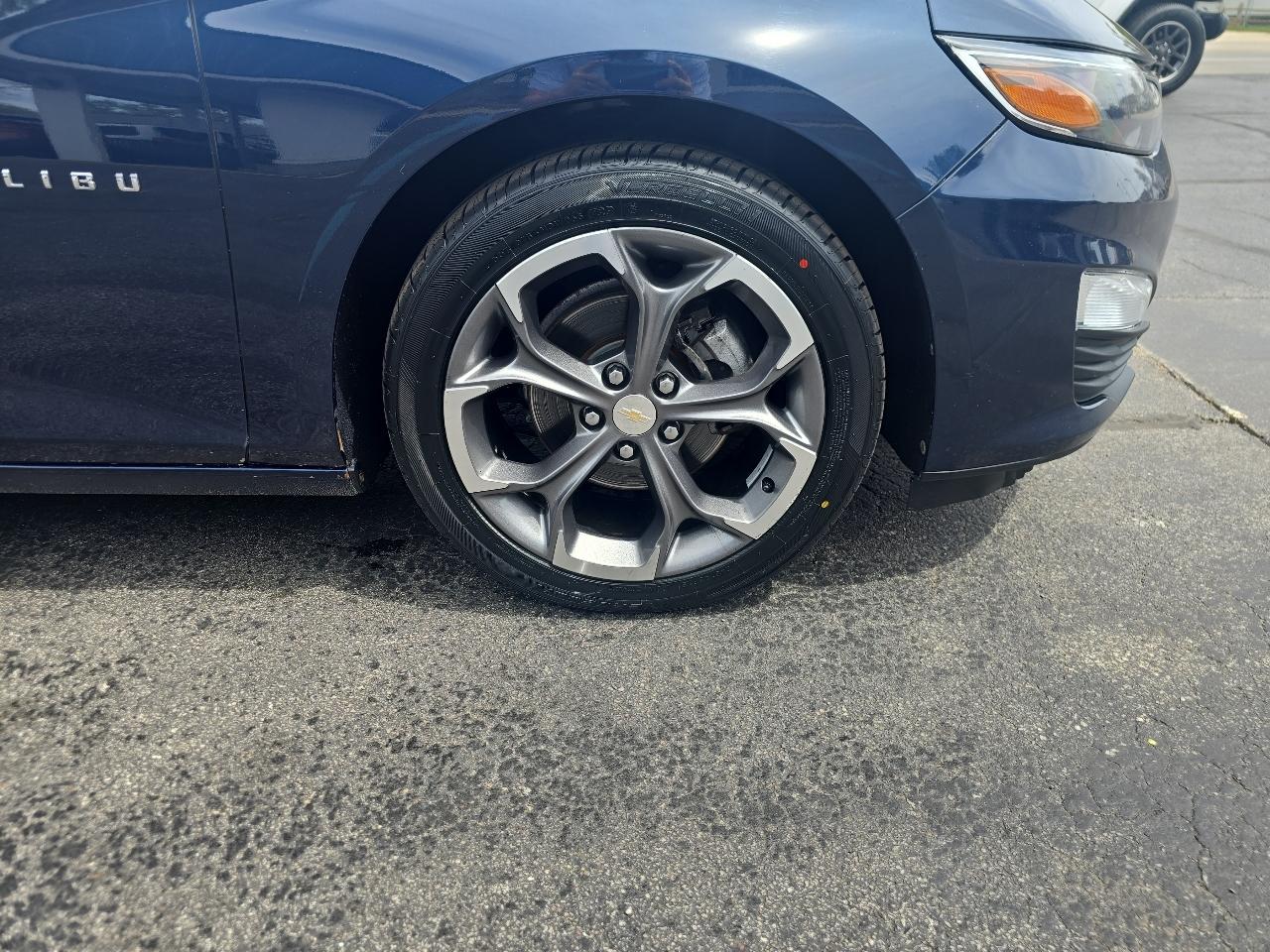 Chevrolet Malibu 4dr Sdn LT 2020