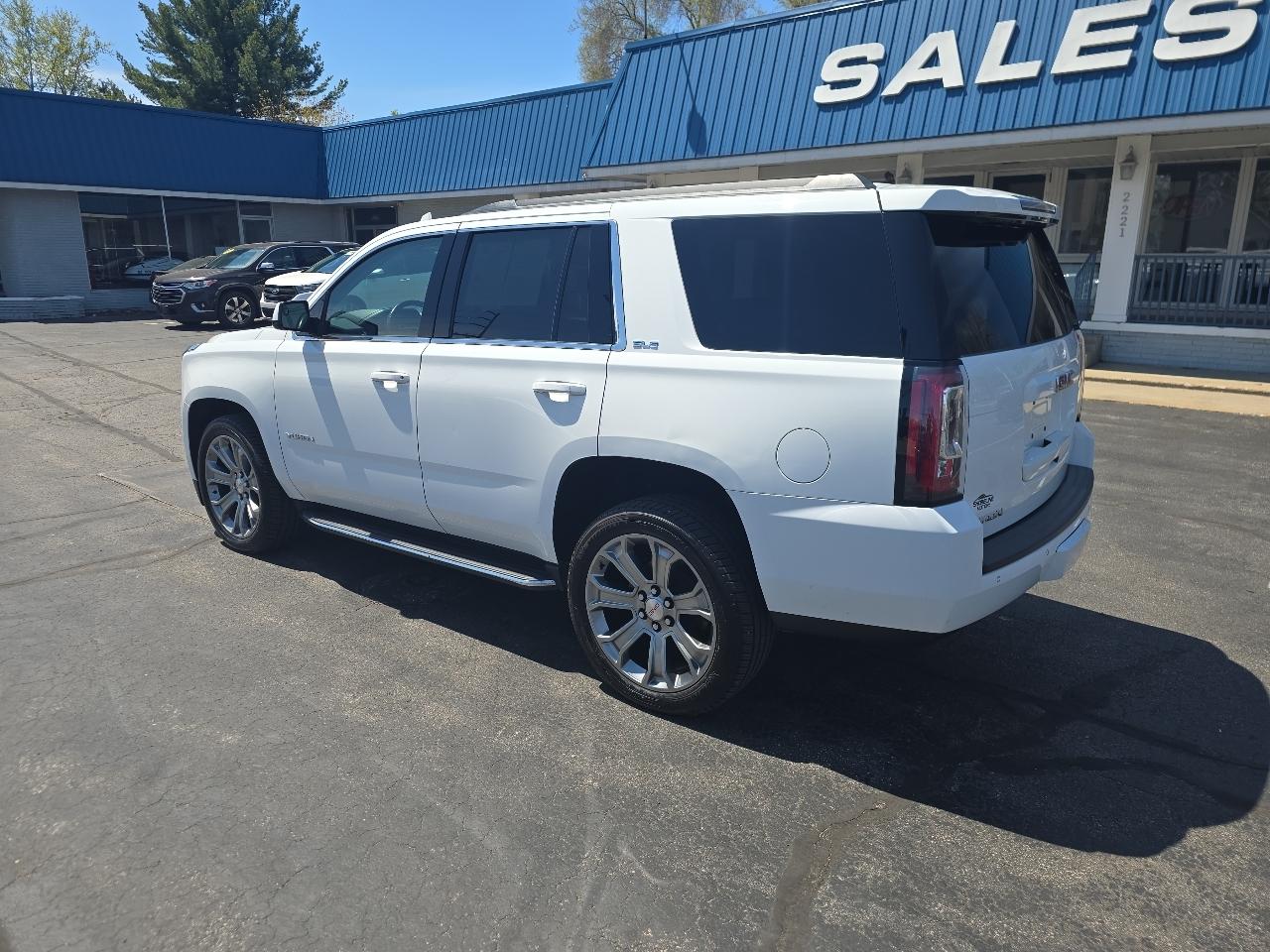 GMC Yukon 4WD 4dr SLE 2016