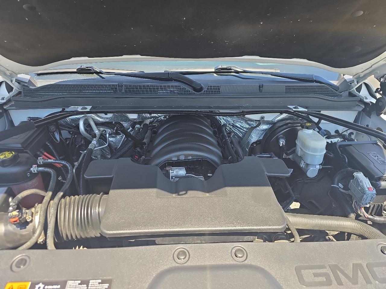 GMC Yukon 4WD 4dr SLE 2016