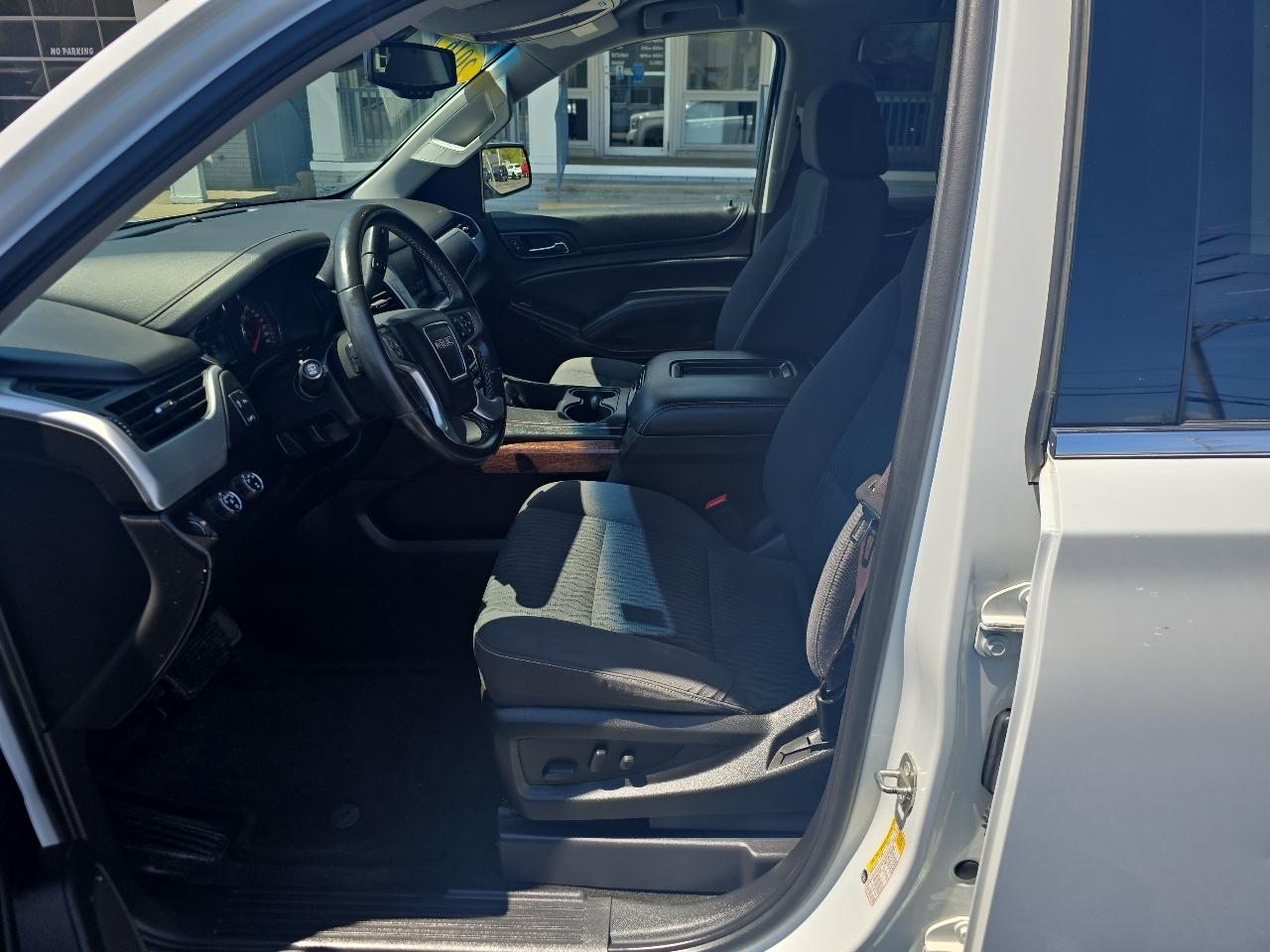 GMC Yukon 4WD 4dr SLE 2016