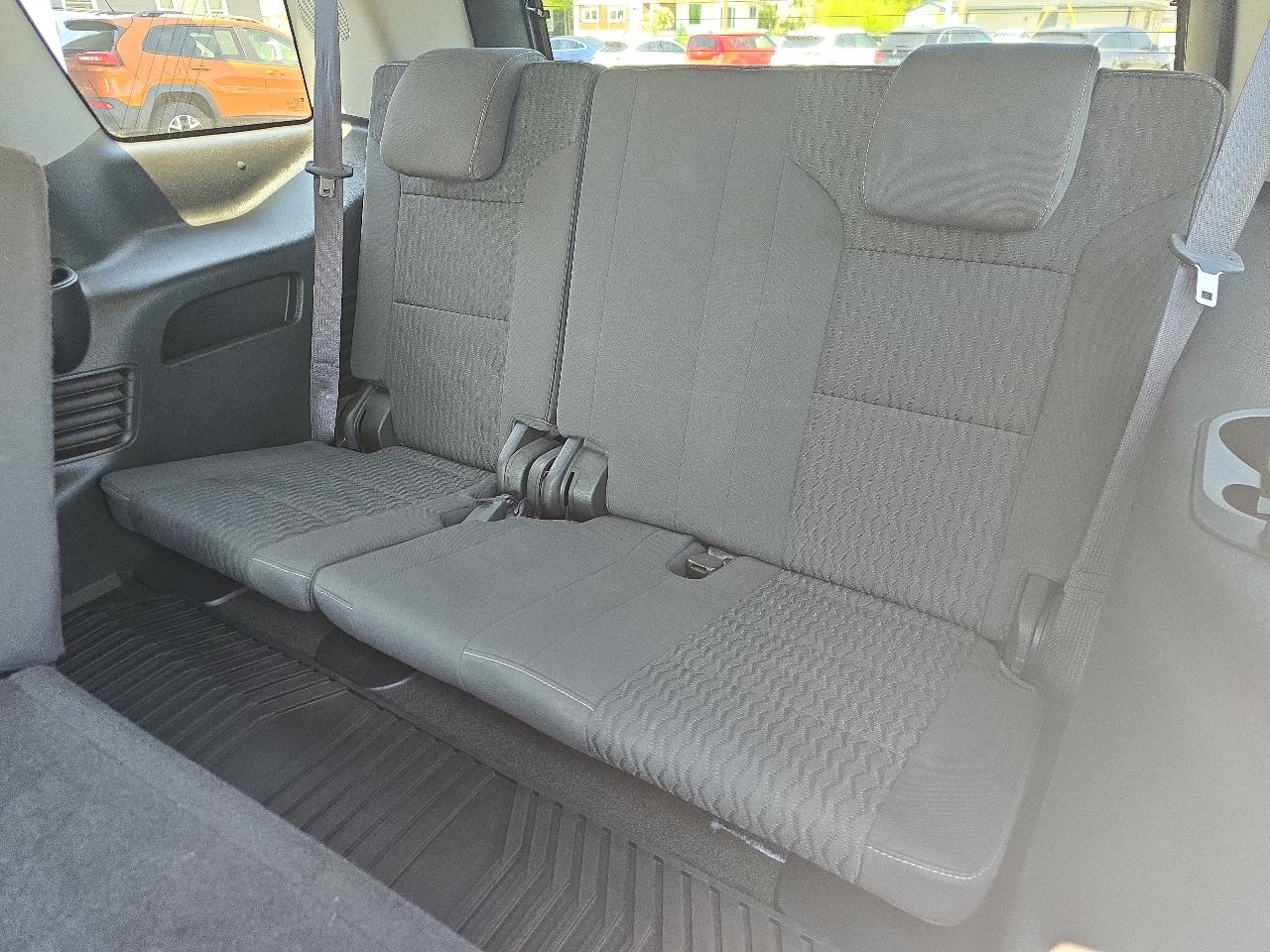 GMC Yukon 4WD 4dr SLE 2016