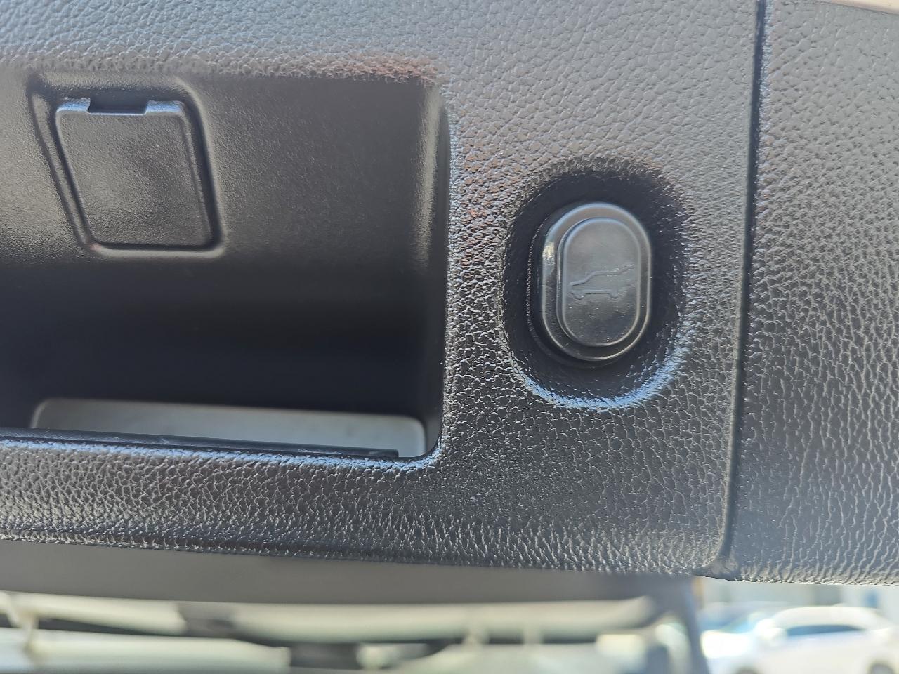 GMC Yukon 4WD 4dr SLE 2016
