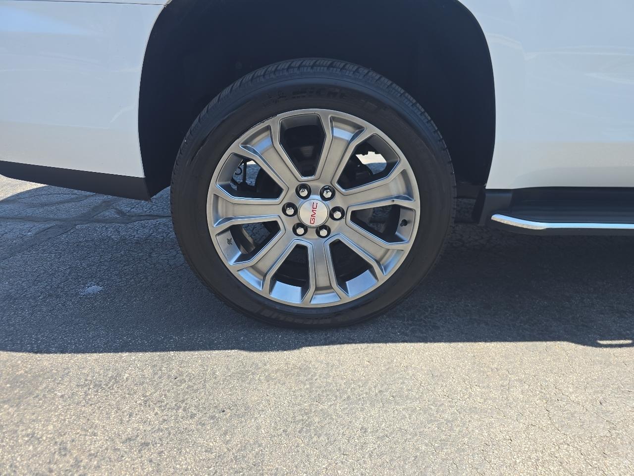 GMC Yukon 4WD 4dr SLE 2016