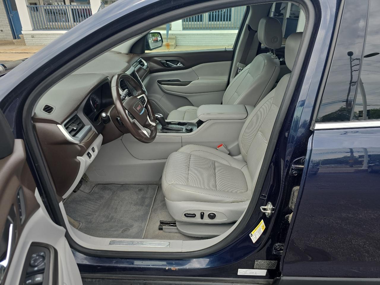 GMC Acadia AWD 4dr SLT w/SLT-2 2017
