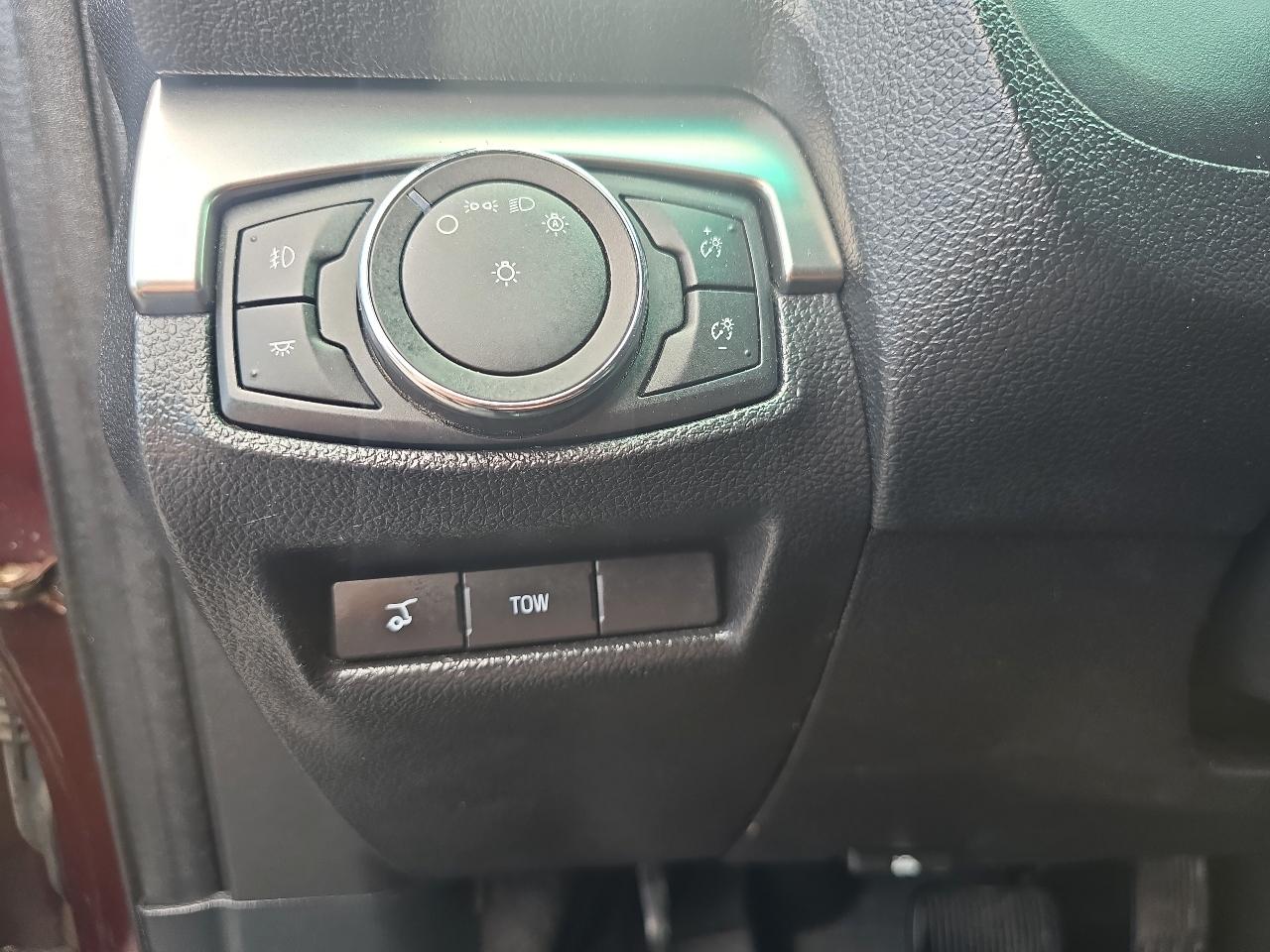 Ford Explorer 4dr XLT 4WD 2018