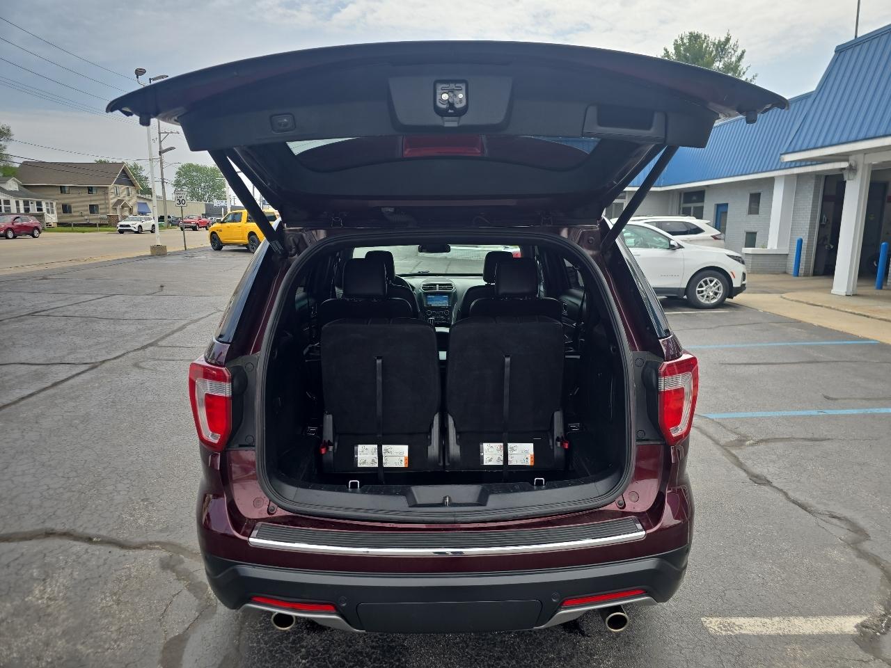 Ford Explorer 4dr XLT 4WD 2018