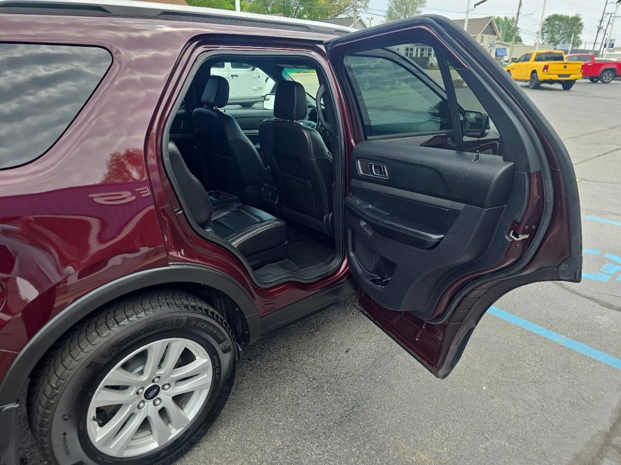 Ford Explorer 4dr XLT 4WD 2018