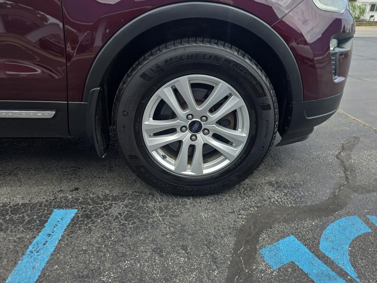 Ford Explorer 4dr XLT 4WD 2018
