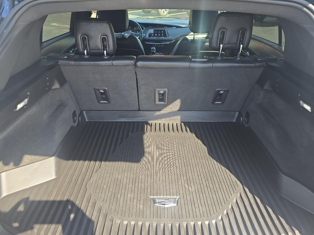 Cadillac XT4 AWD 4dr Sport 2020