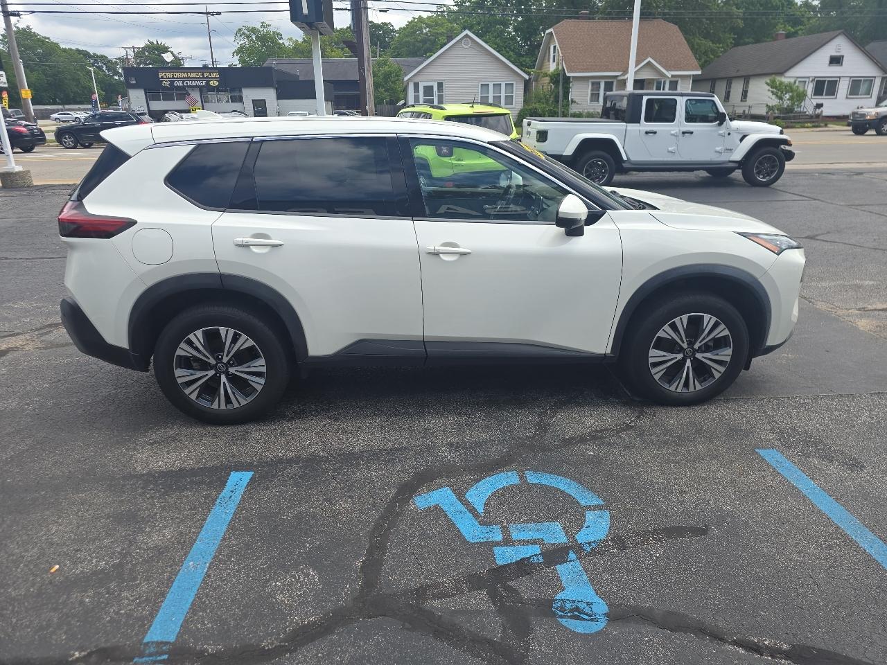 Nissan Rogue AWD SV 2021