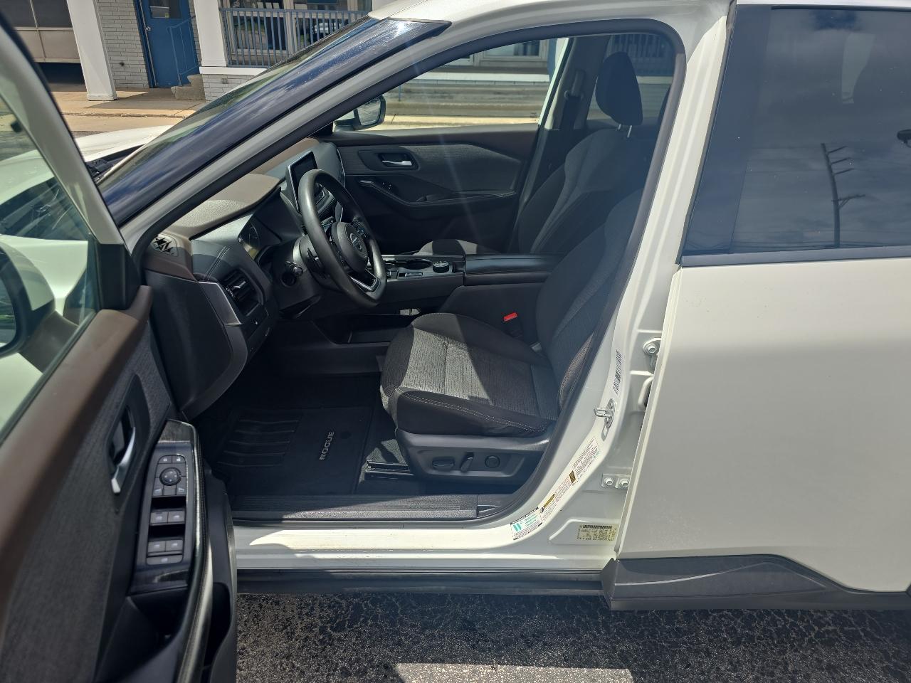 Nissan Rogue AWD SV 2021