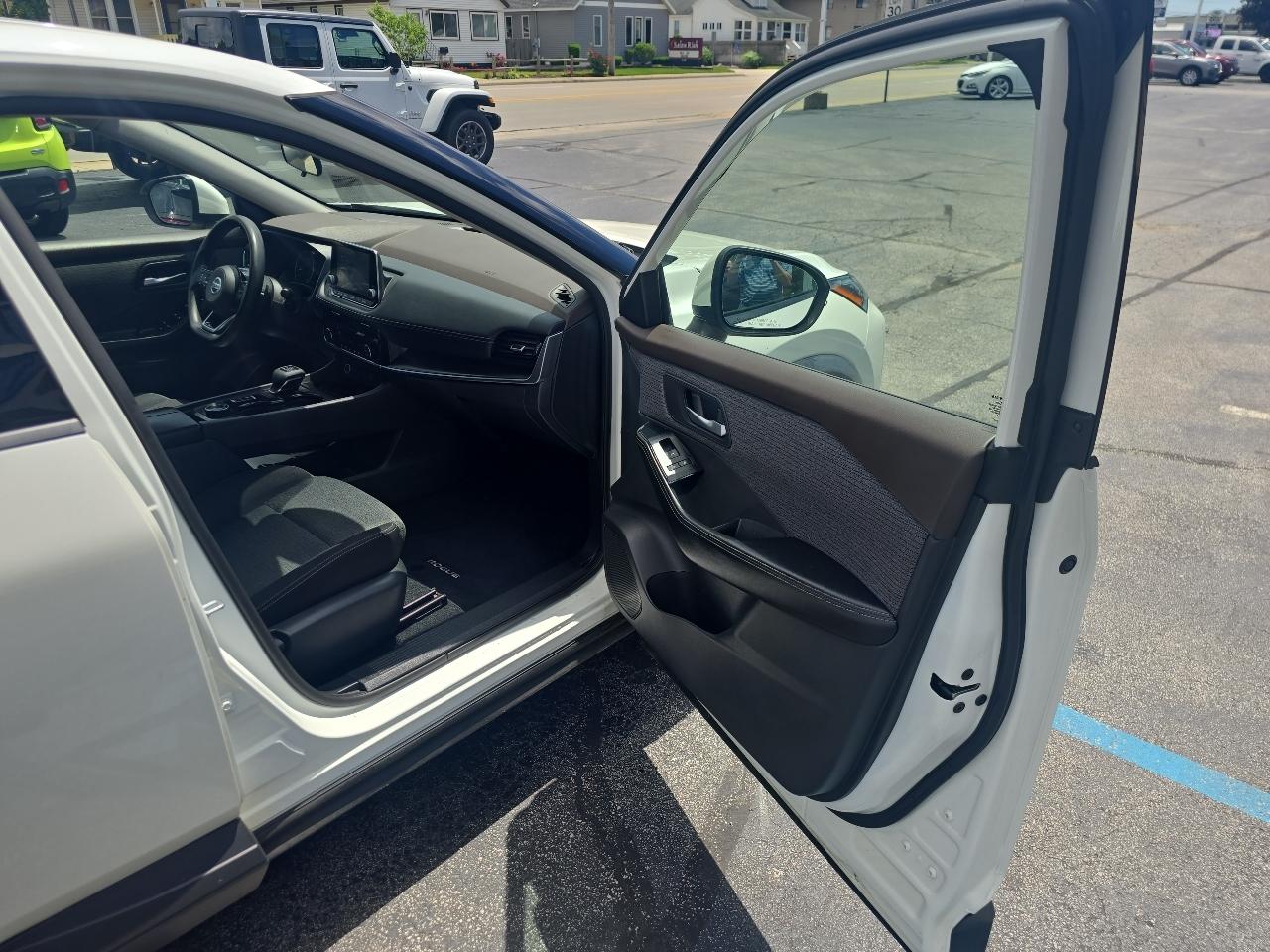 Nissan Rogue AWD SV 2021