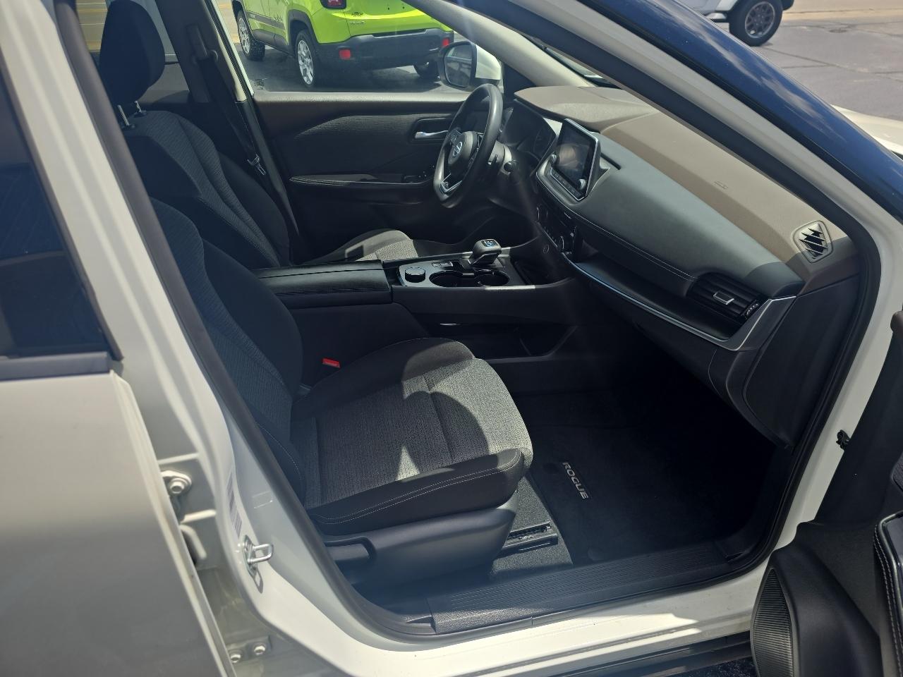 Nissan Rogue AWD SV 2021