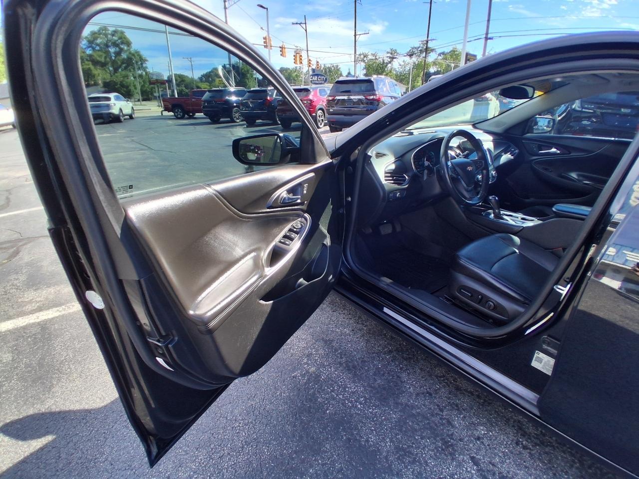 Chevrolet Malibu 4dr Sdn LT w/1LT 2018