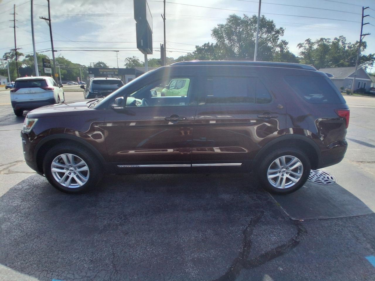 Ford Explorer XLT 4WD 2018