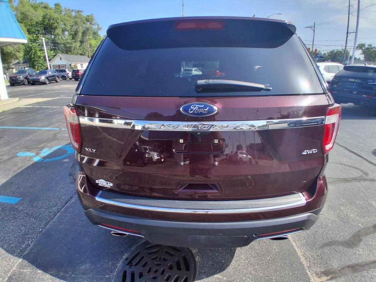 Ford Explorer XLT 4WD 2018